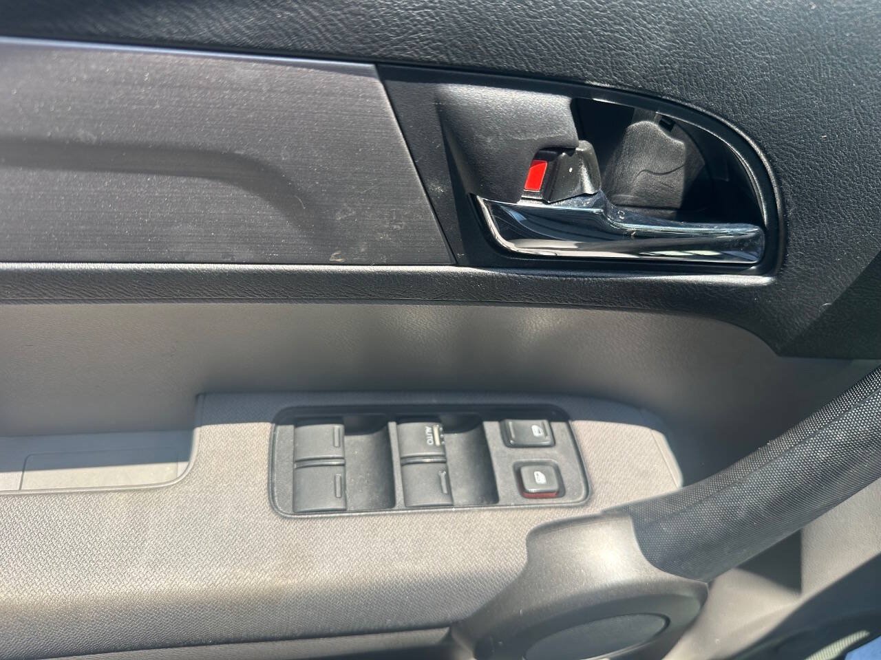 Used 2011 Honda CR-V SE image 18