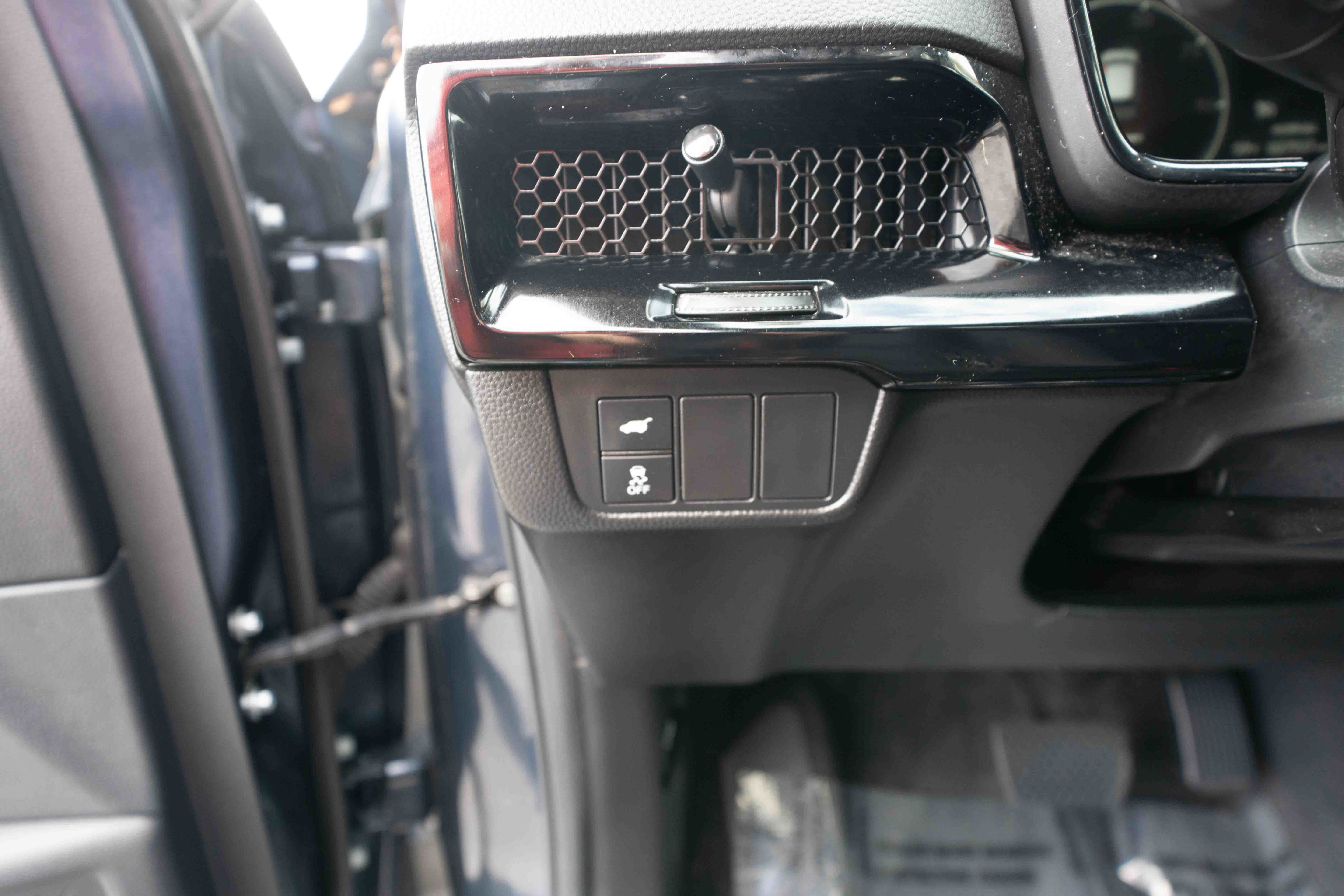 Used 2023 Honda CR-V Sport Touring image 11