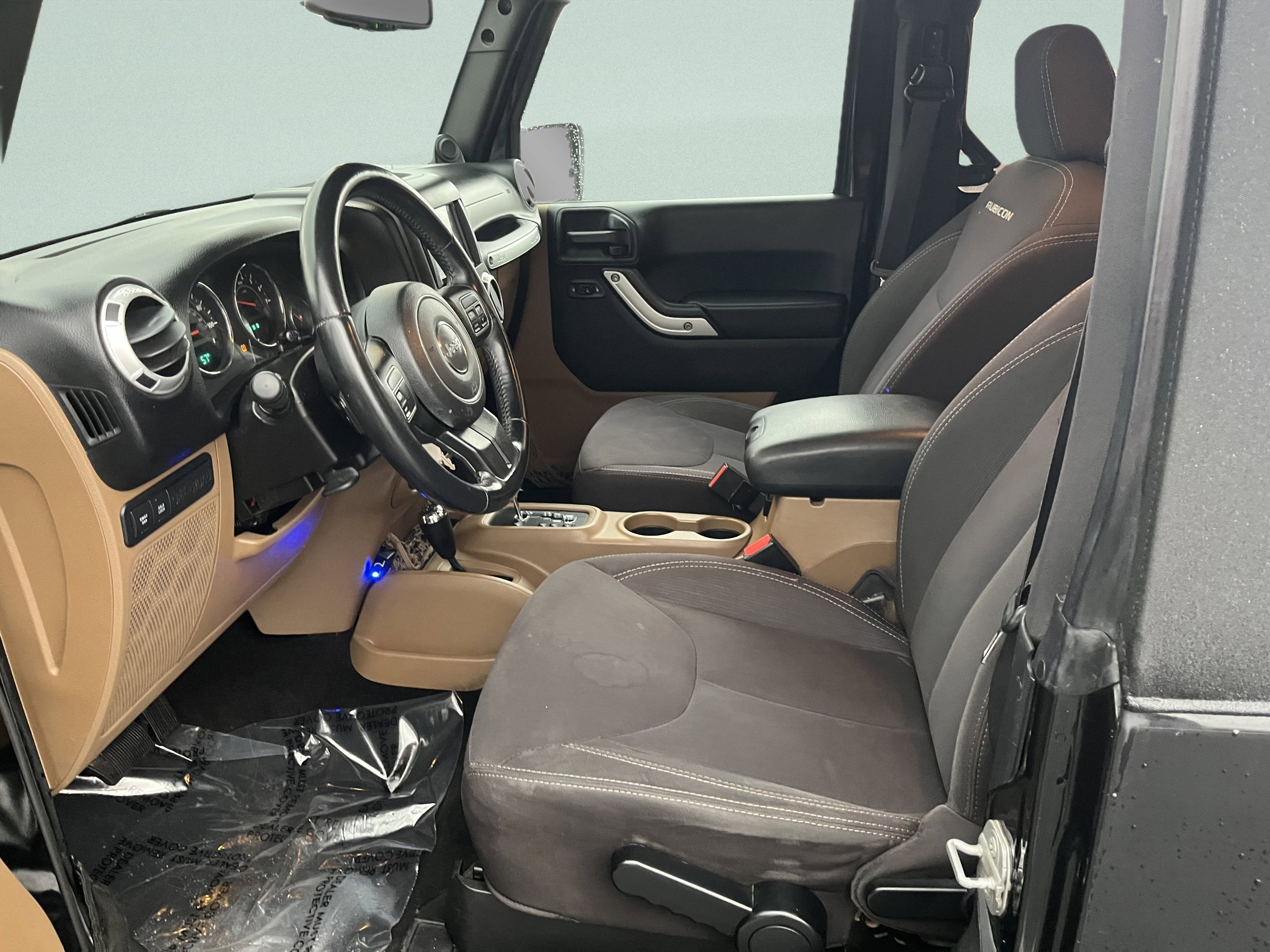 Used 2014 Jeep Wrangler Rubicon w/ Power Convenience Group AWD/4WD image 11