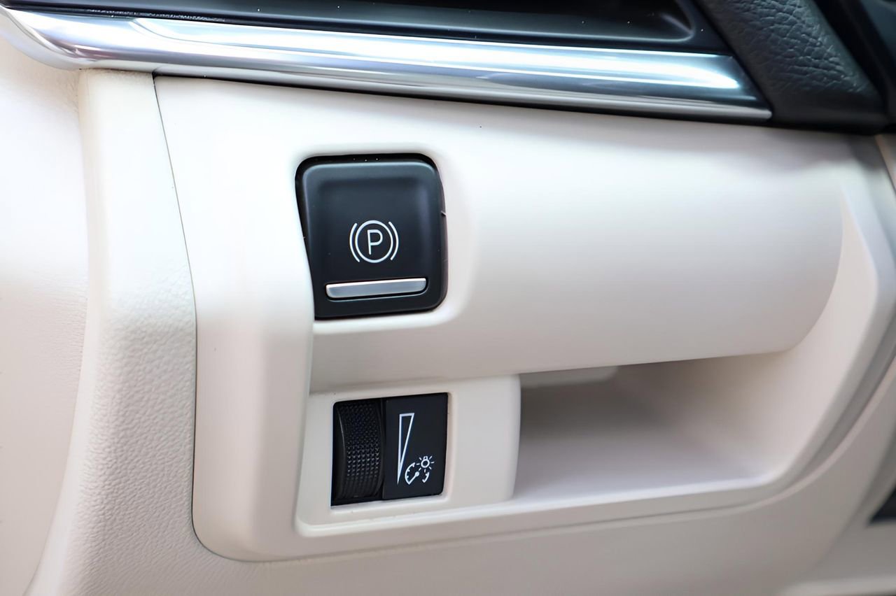 Certified 2023 Cadillac CT4 Luxury w/ Cold Weather Package image 17