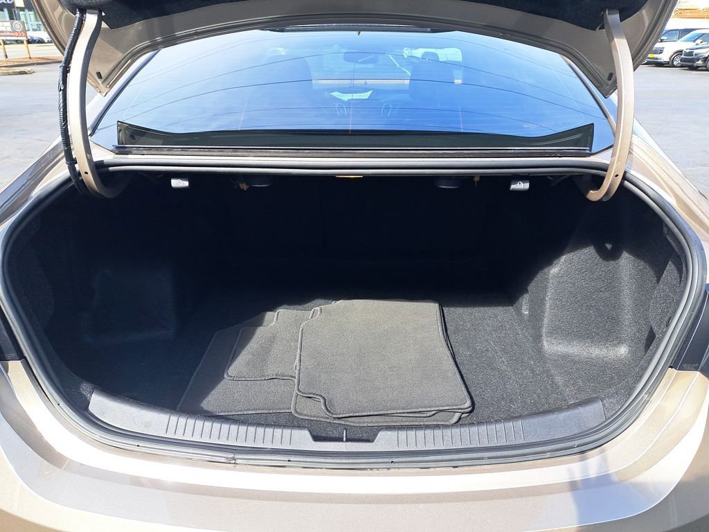 Used 2024 Chevrolet Malibu LT FWD image 28