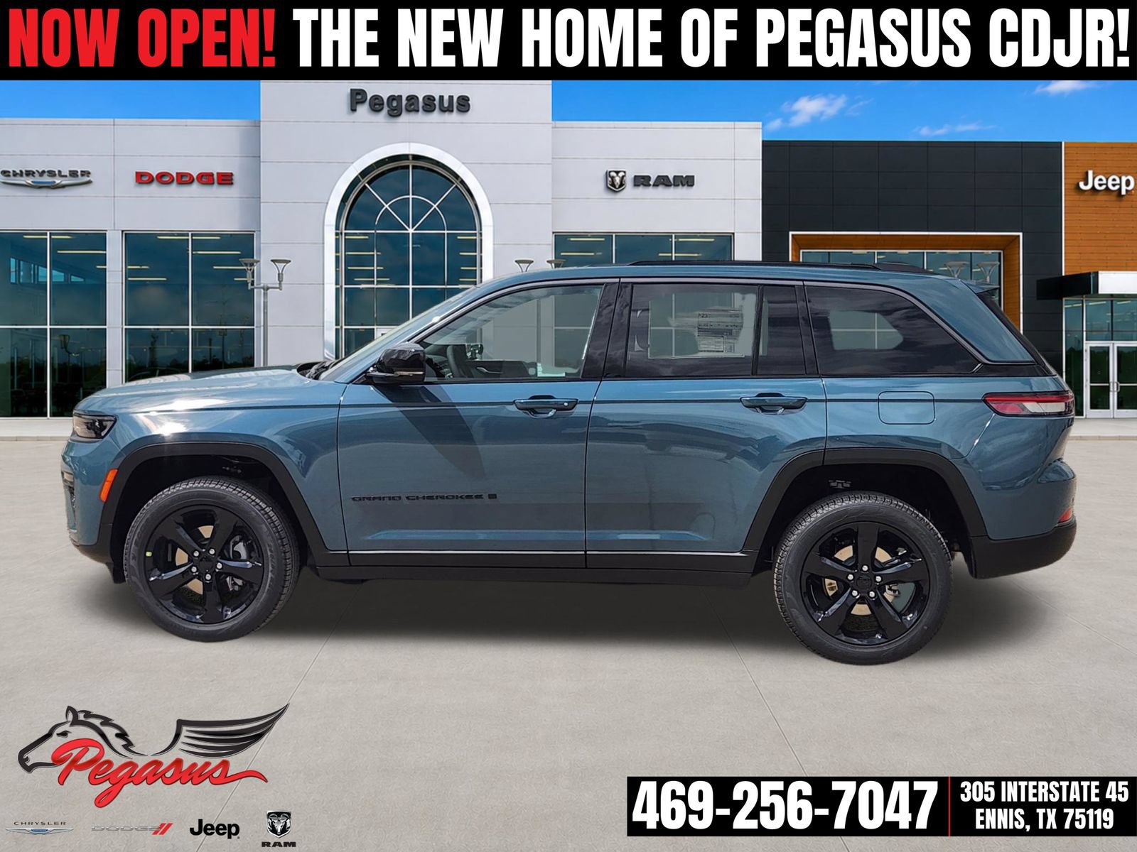 New 2026 Jeep Grand Cherokee Limited w/ Limited Altitude Package RWD image 3