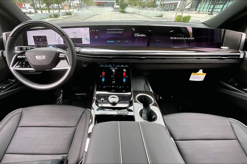 New 2026 Cadillac Escalade Luxury w/ LPO, Floor Liner Package AWD/4WD image 7