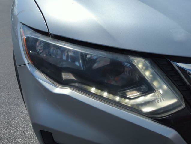Certified 2020 Nissan Rogue SV AWD/4WD image 17