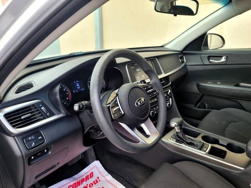 Used 2019 Kia Optima LX FWD image 16