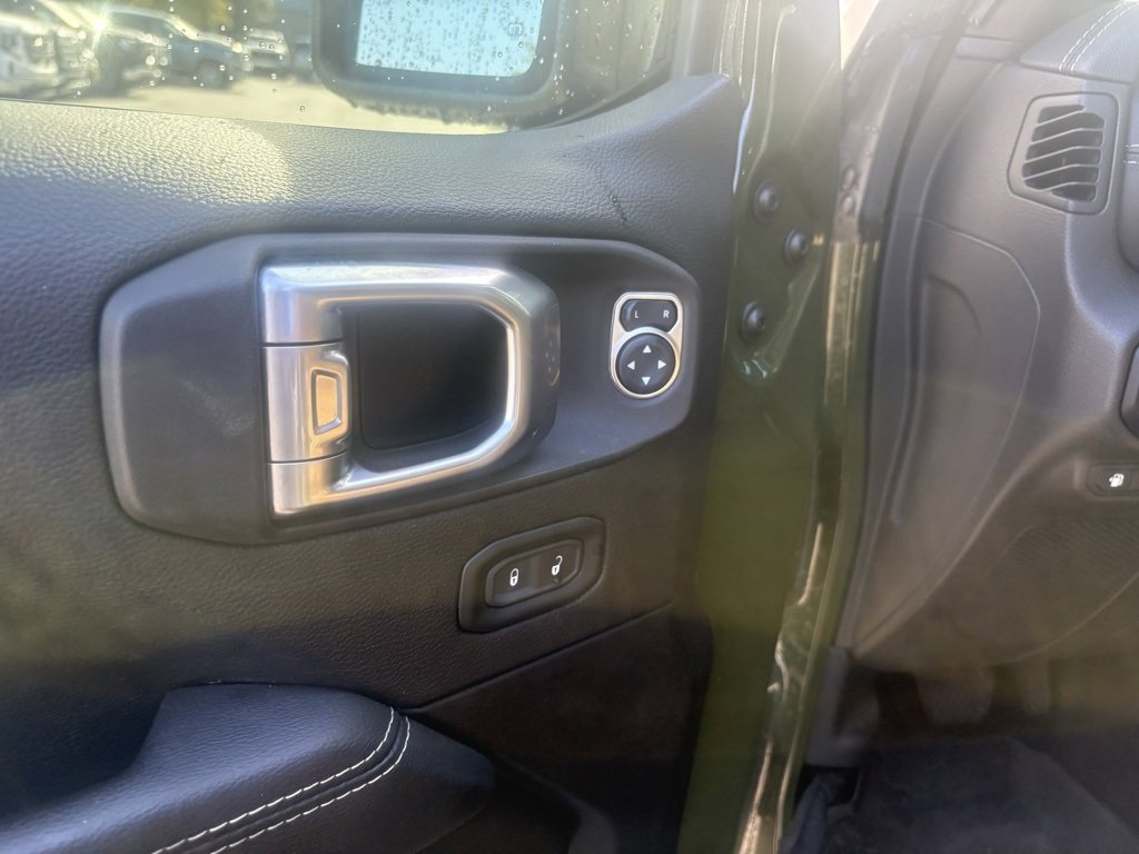 Used 2021 Jeep Wrangler Unlimited Sahara image 15