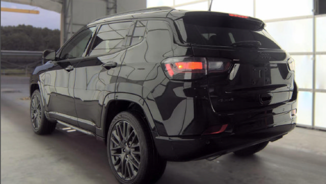 Used 2023 Jeep Compass High Altitude AWD/4WD image 8