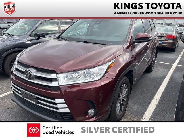 Used 2018 Toyota Highlander XLE AWD/4WD image 4