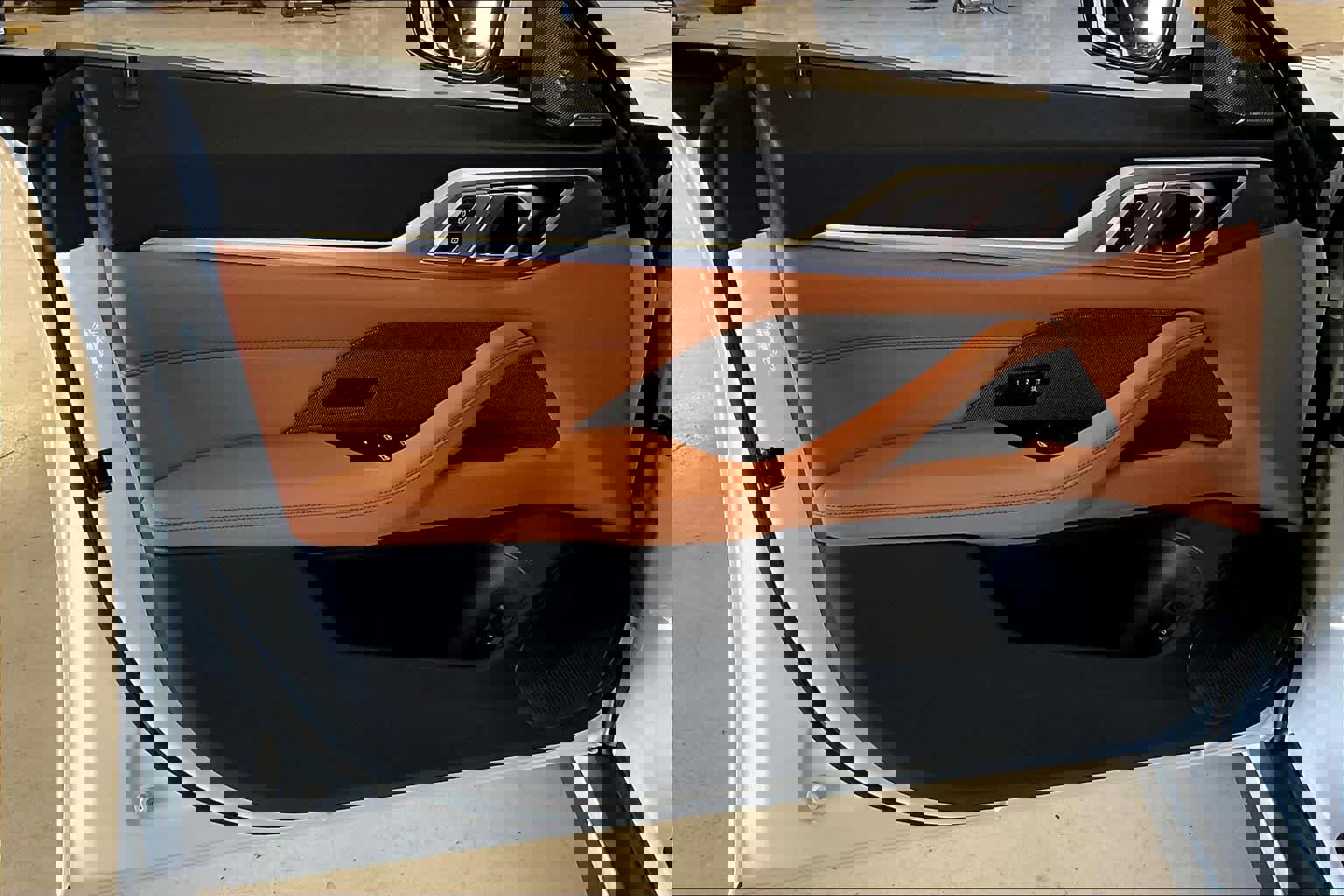 Used 2025 BMW i4 eDrive40 w/ Premium Package image 10