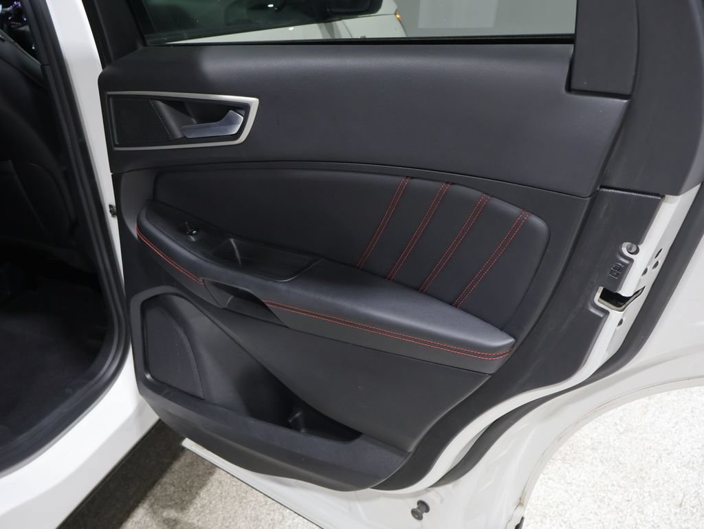 Used 2024 Ford Edge ST-Line AWD/4WD image 23