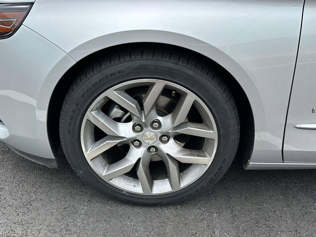 Used 2016 Chevrolet Impala LTZ FWD image 4