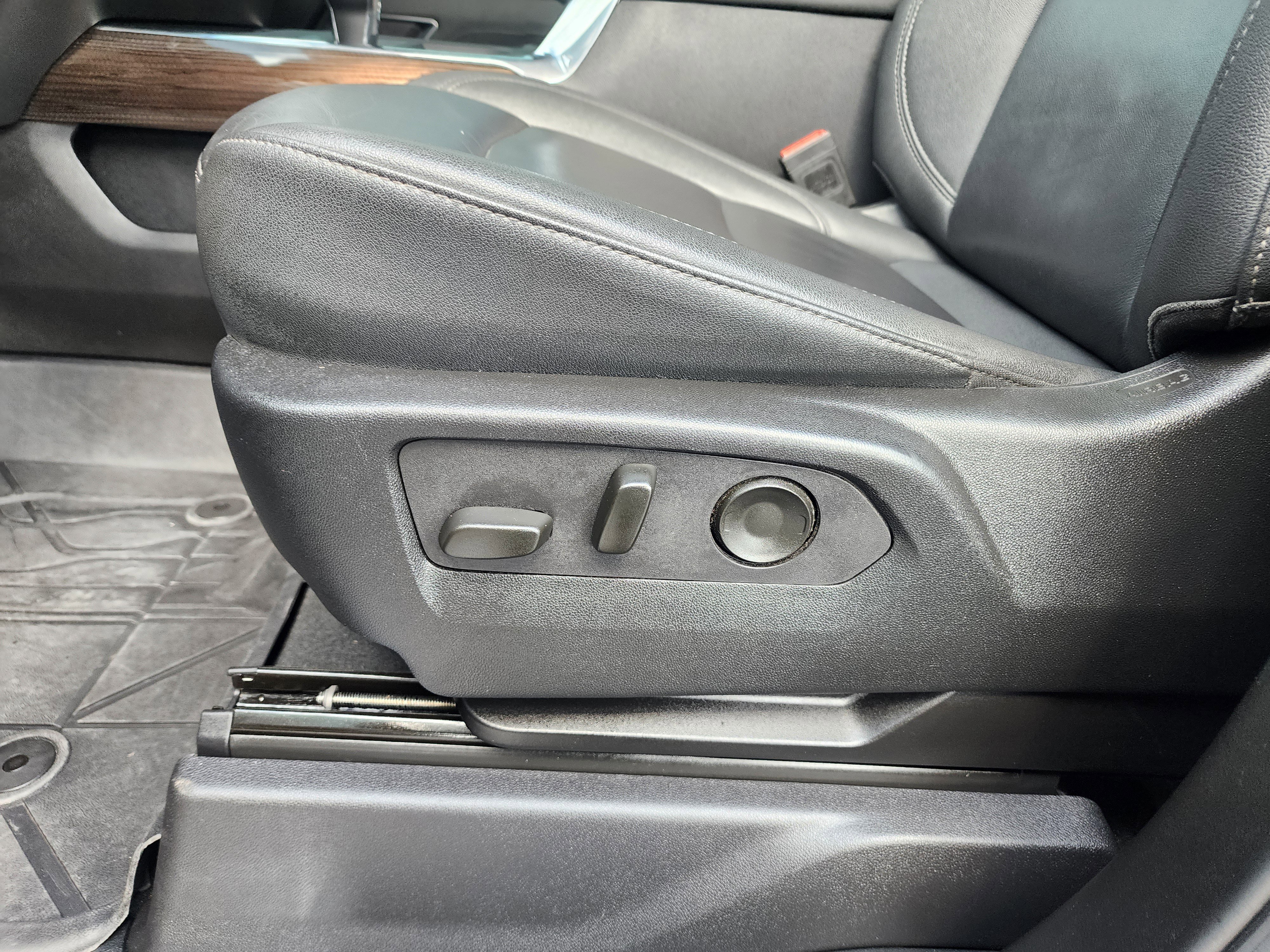 Used 2025 Chevrolet Silverado 1500 RST w/ RST All Star Premium Package image 26