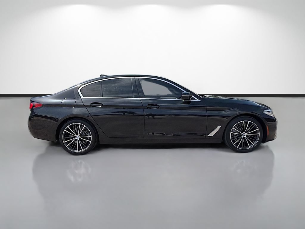 Used 2023 BMW 530i w/ Premium Package RWD image 2