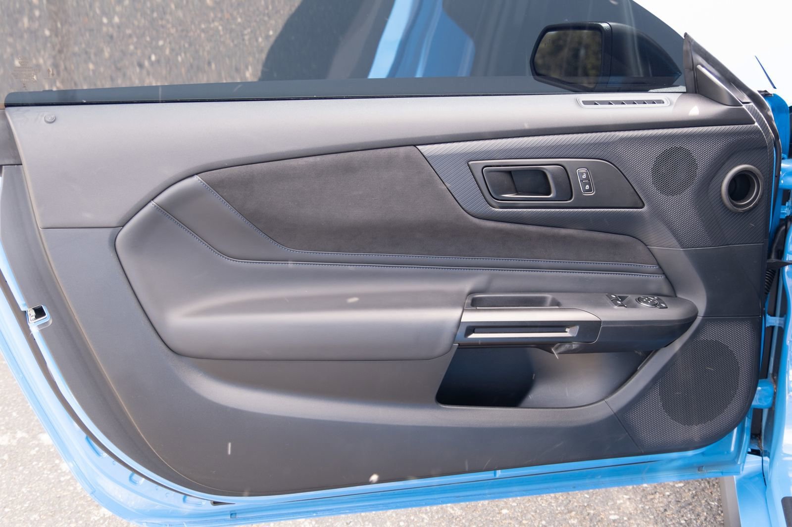 Used 2024 Ford Mustang Dark Horse RWD image 9