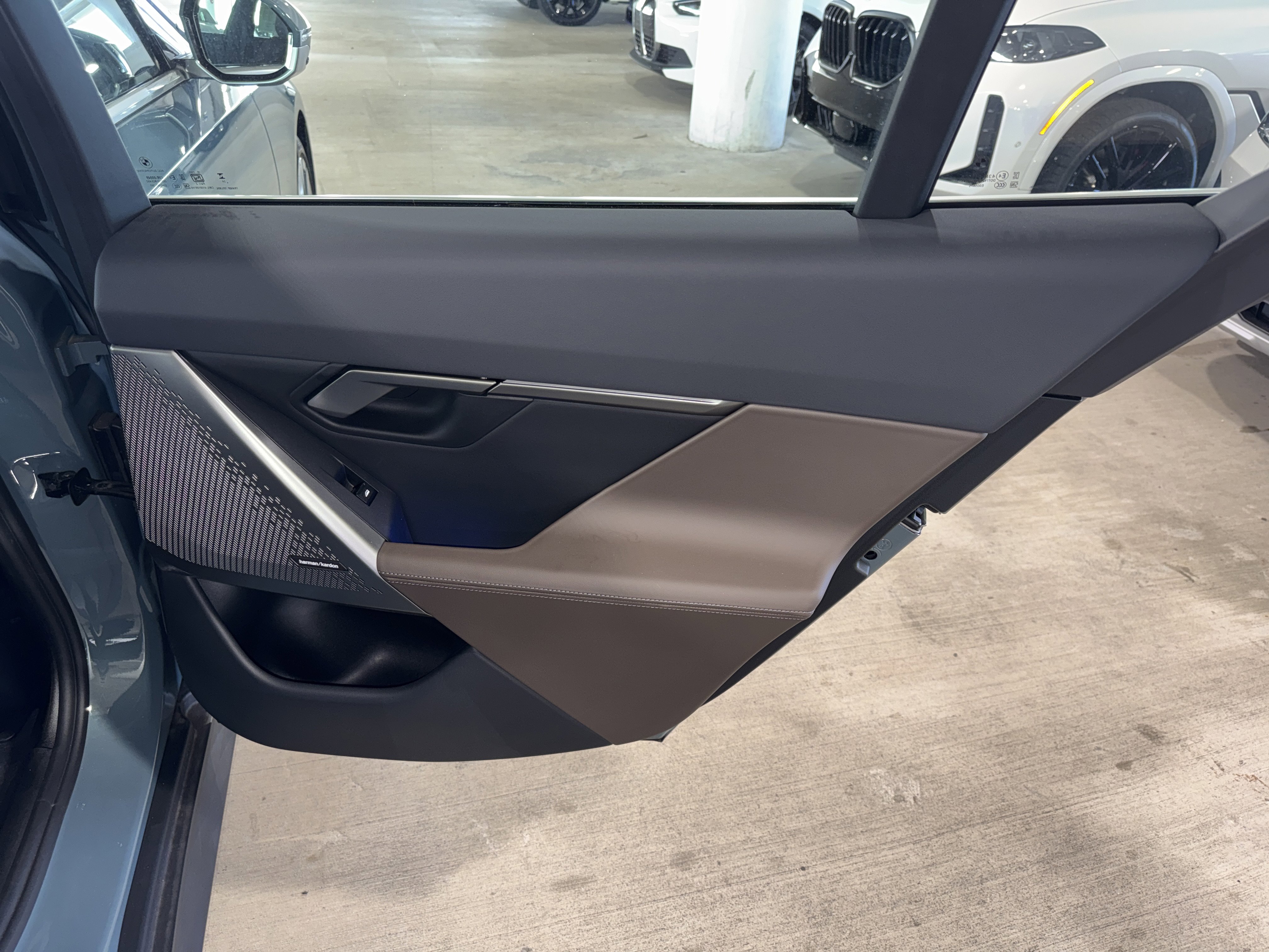 Certified 2025 BMW 530i image 11