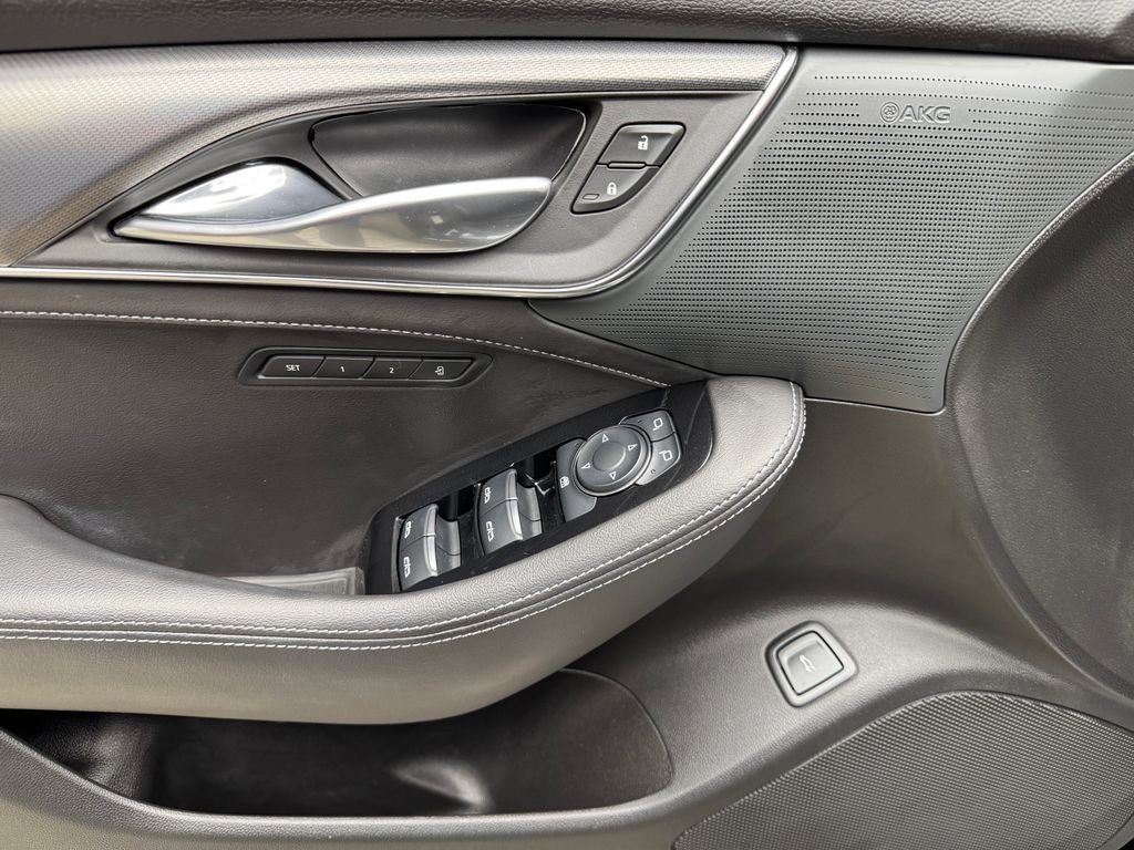 Used 2025 Cadillac CT5 Premium Luxury w/ LPO, ONYX Package image 10