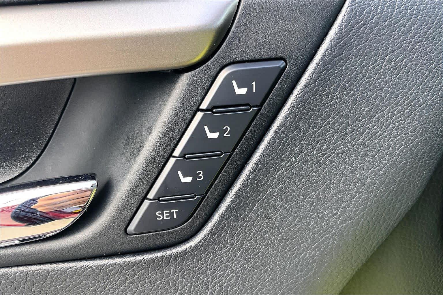 Used 2019 Lexus RX 350 FWD w/ Premium Package image 33