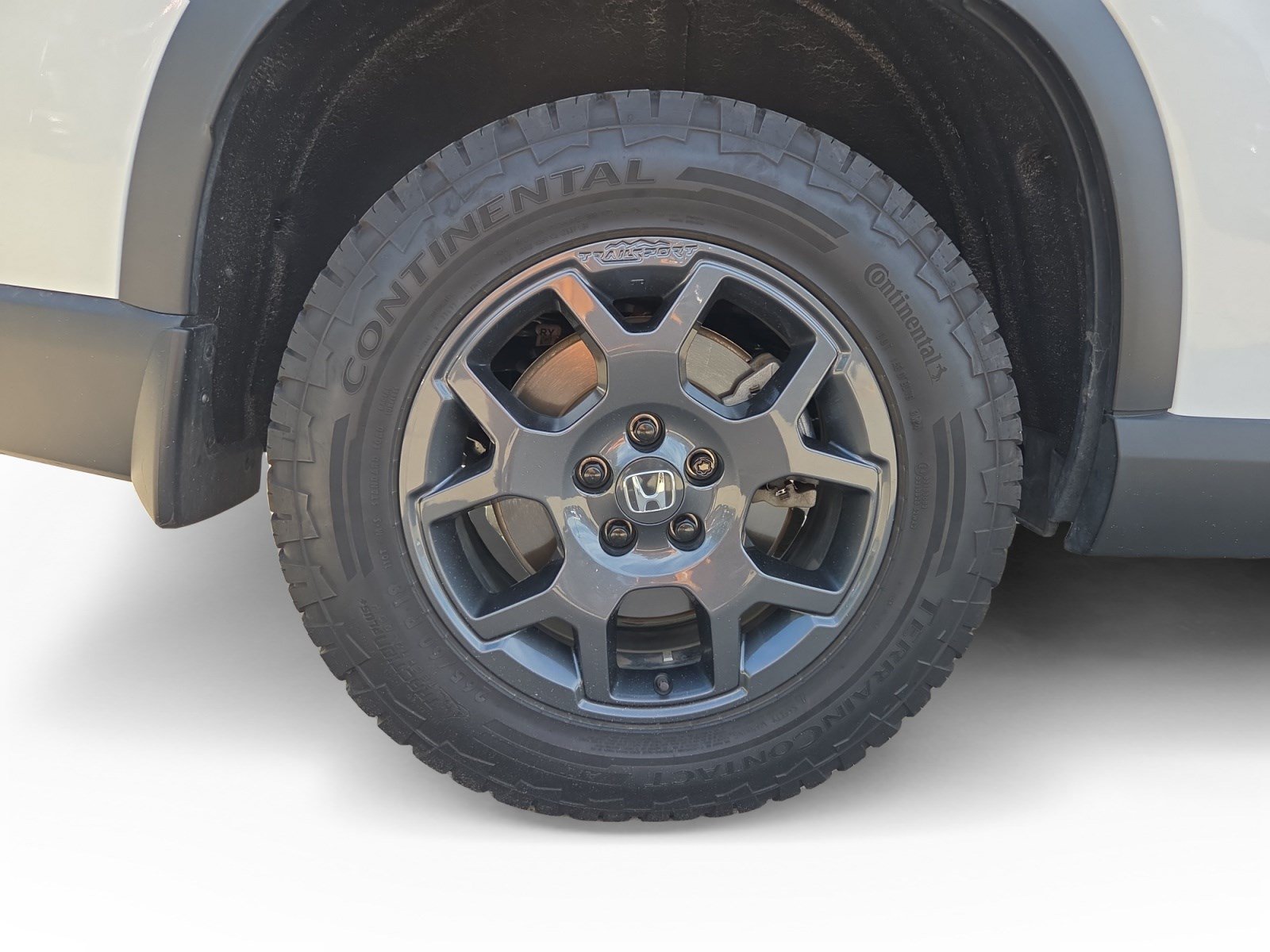 Used 2025 Honda Pilot TrailSport image 17