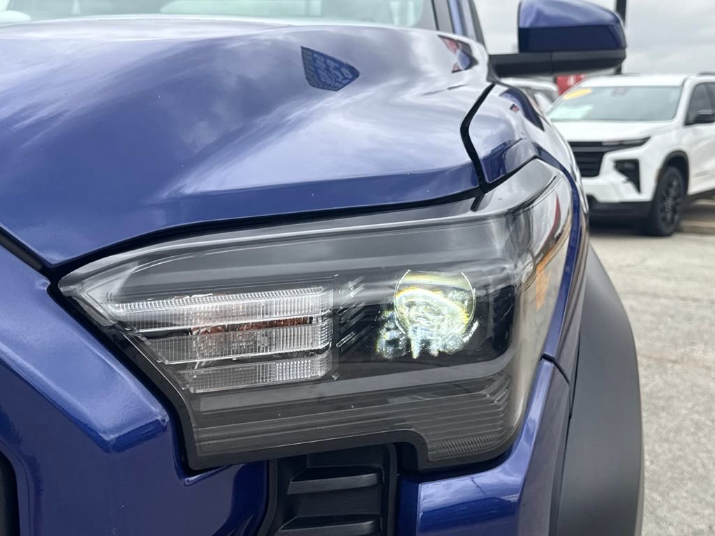 Used 2024 Toyota Tacoma TRD Off-Road image 10