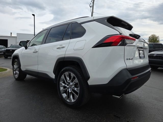 Used 2019 Toyota RAV4 XLE Premium w/ All Weather Liner Package AWD/4WD image 5