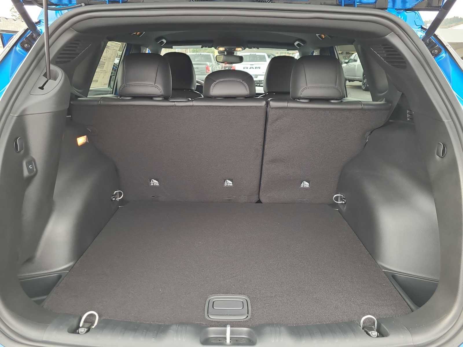 New 2026 Jeep Compass Latitude image 27