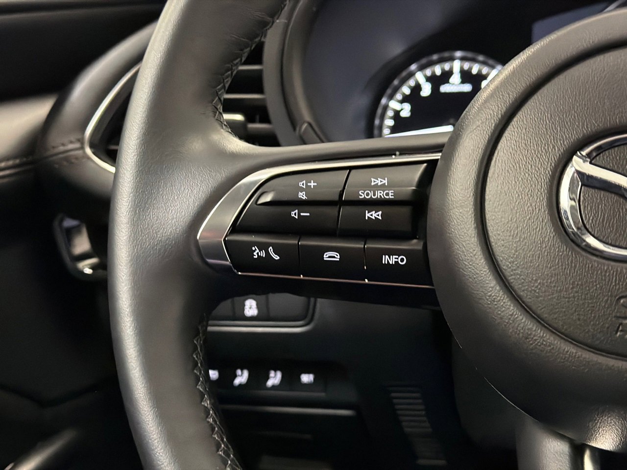 Certified 2025 MAZDA MAZDA3 s image 20