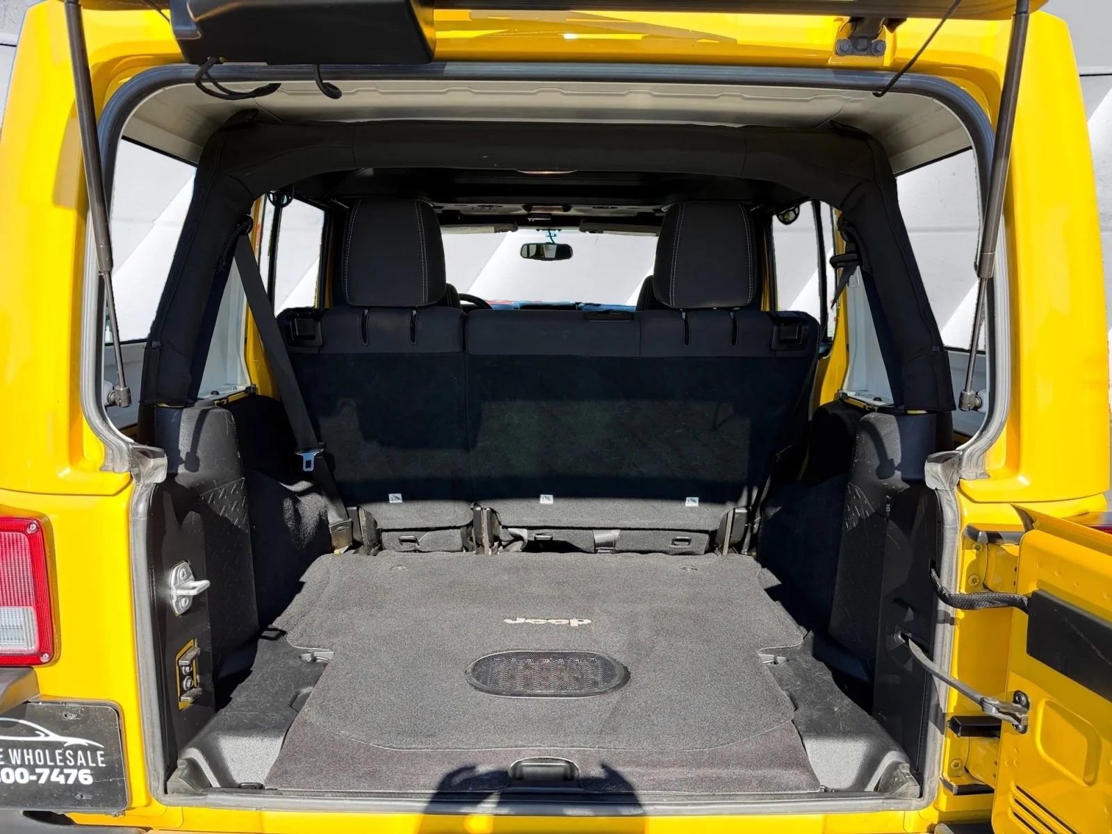 Used 2015 Jeep Wrangler Unlimited Sahara w/ Max Tow Package image 17