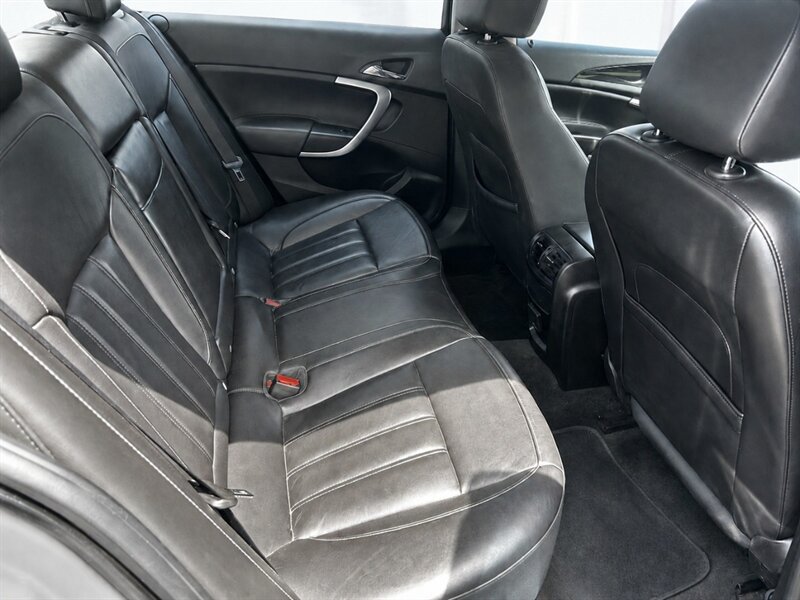Used 2013 Buick Regal Premium FWD image 11