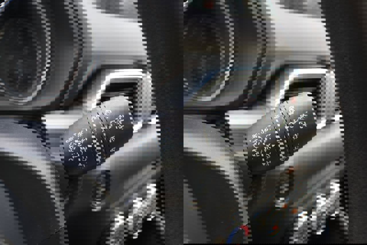 Used 2017 MAZDA CX-5 Sport image 28