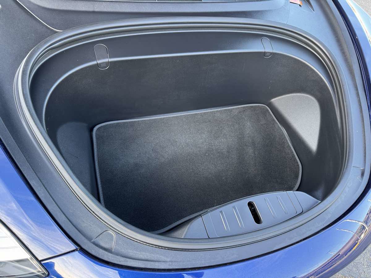 Used 2018 Tesla Model 3 image 9