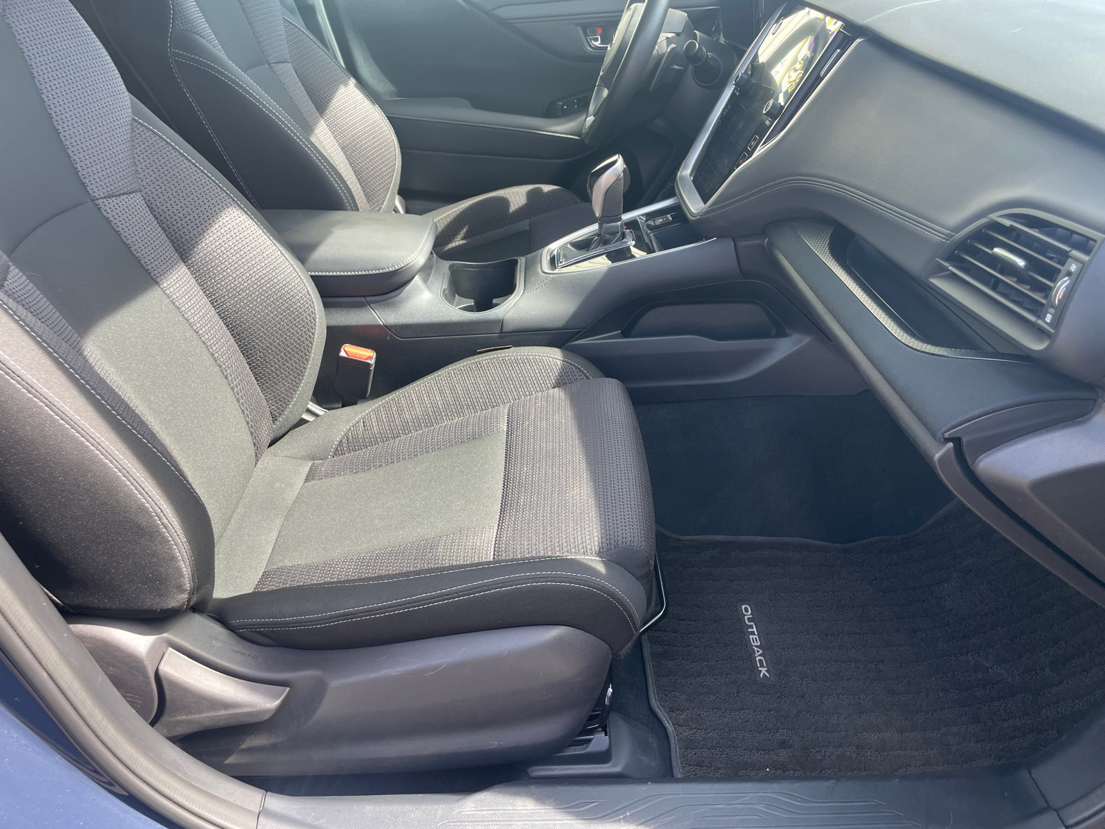 Used 2023 Subaru Outback Premium AWD/4WD image 11