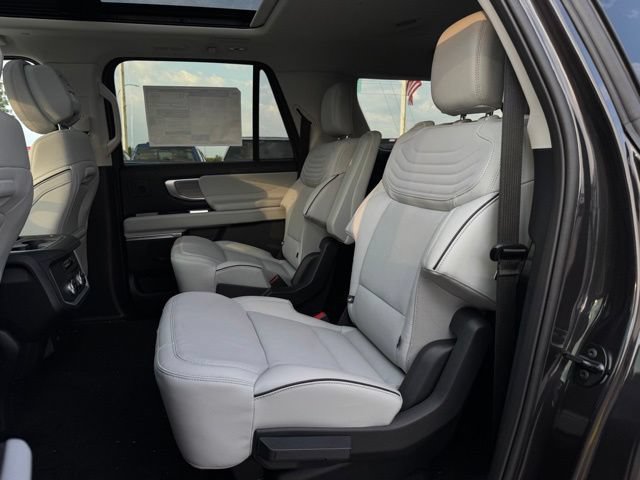 New 2027 Ford Expedition Max Platinum w/ Platinum Ultimate Package AWD/4WD image 13