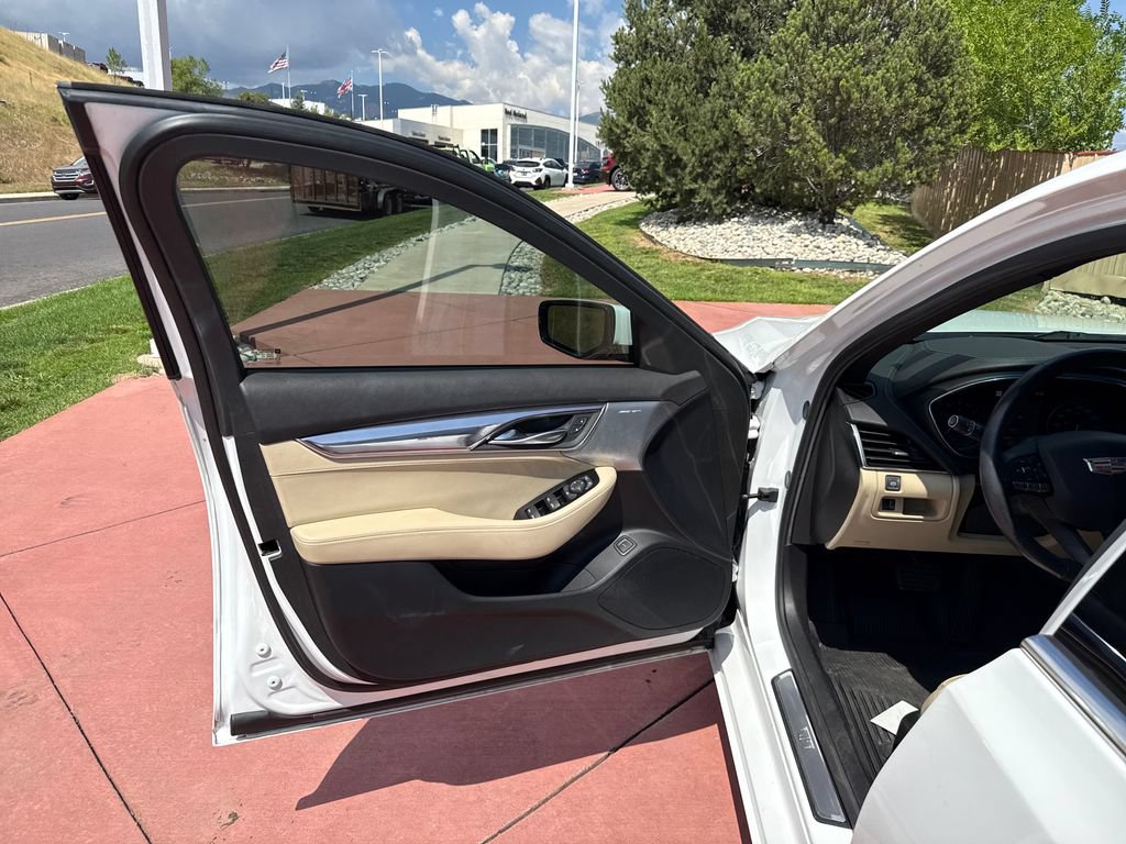 Used 2020 Cadillac CT5 Luxury w/ Sun And Sound Package AWD/4WD image 11