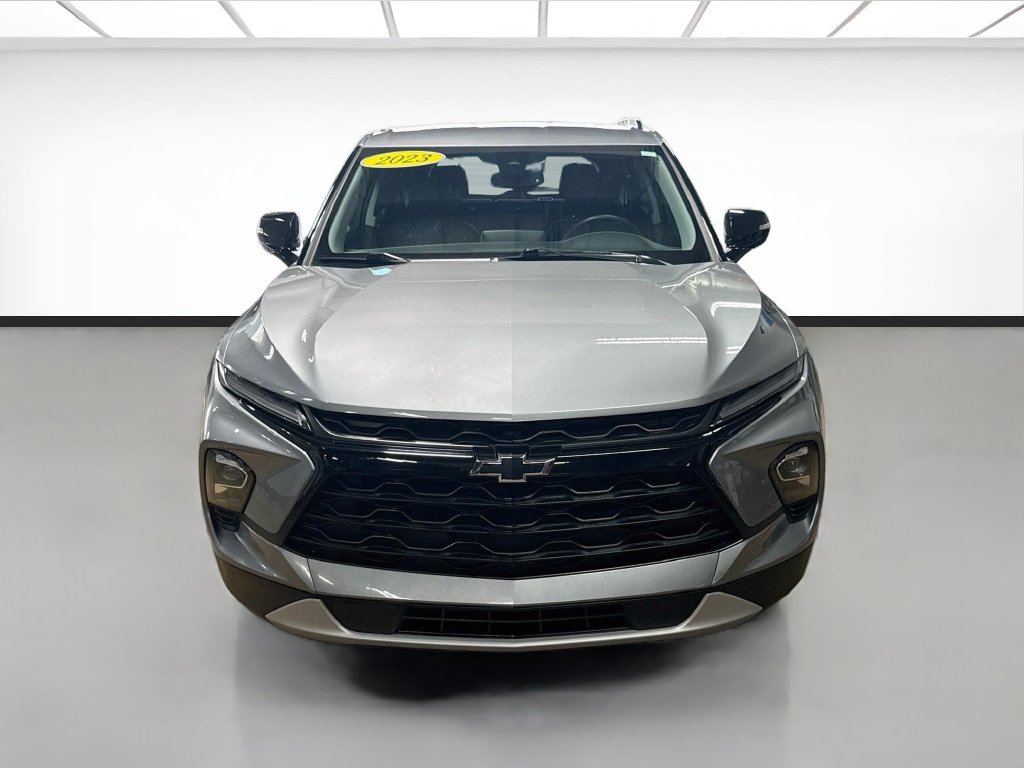 Used 2023 Chevrolet Blazer LT w/ Midnight/Sport Edition FWD image 2