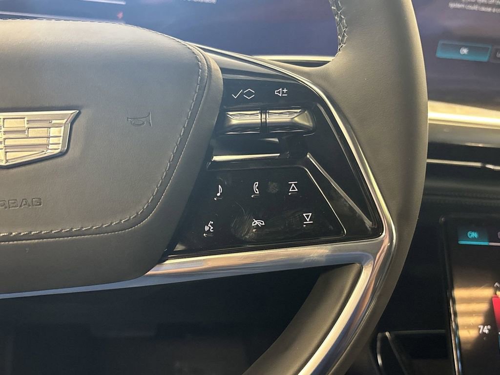 New 2025 Cadillac Escalade IQ Sport 2 w/ LPO, ONYX Package image 32