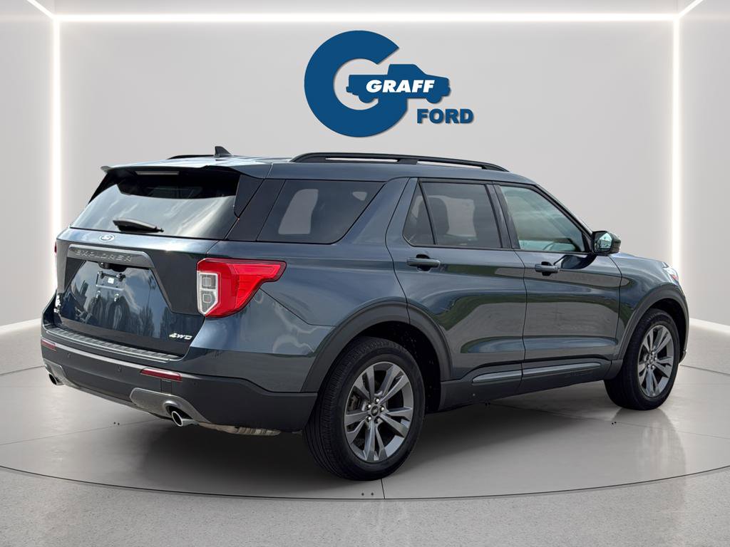 Used 2022 Ford Explorer XLT w/ Equipment Group 202A AWD/4WD image 8