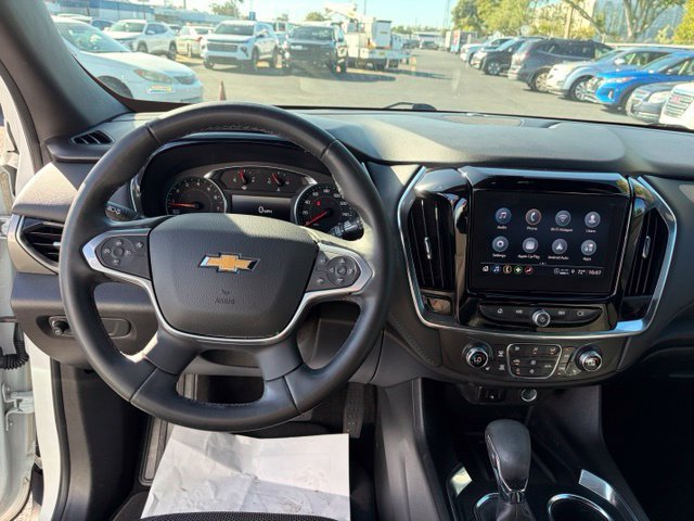 Used 2023 Chevrolet Traverse LT FWD image 18