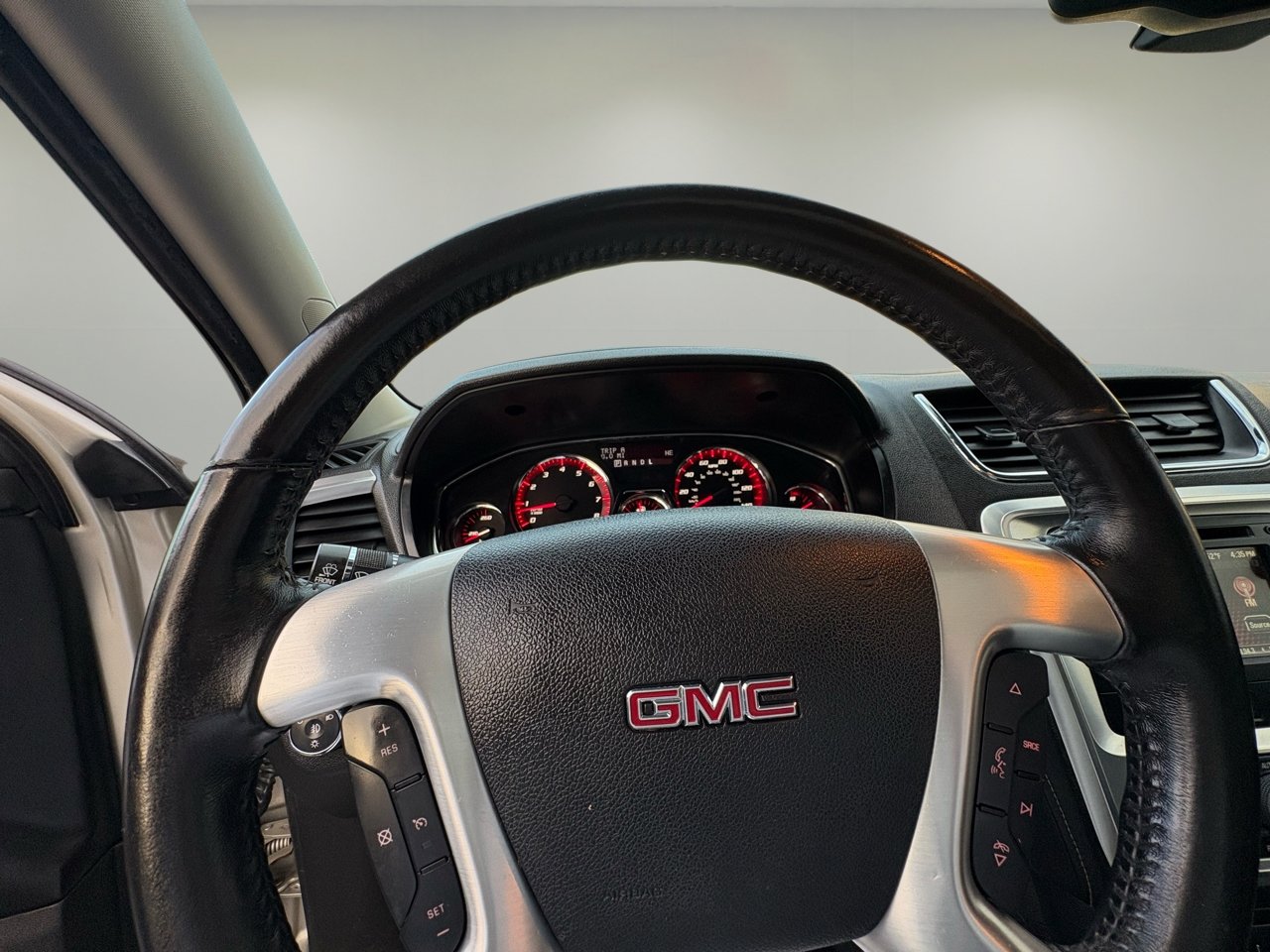 Used 2016 GMC Acadia SLT w/ Open Road Package image 17