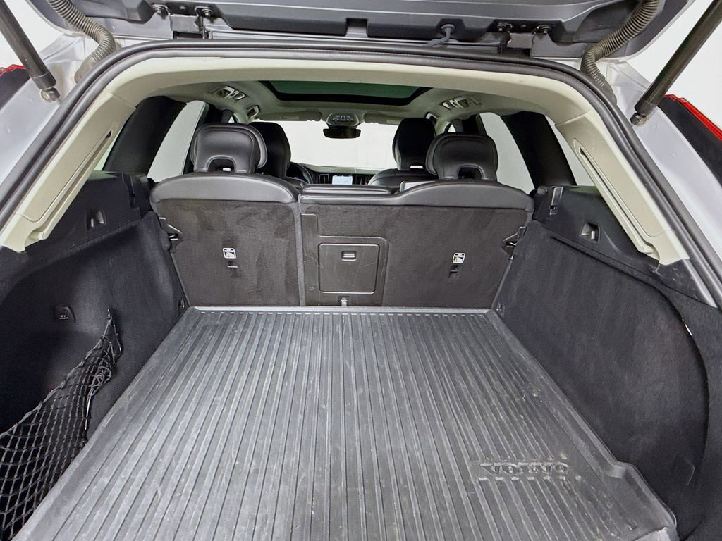 Used 2023 Volvo XC60 B5 Ultimate w/ Climate Package image 28