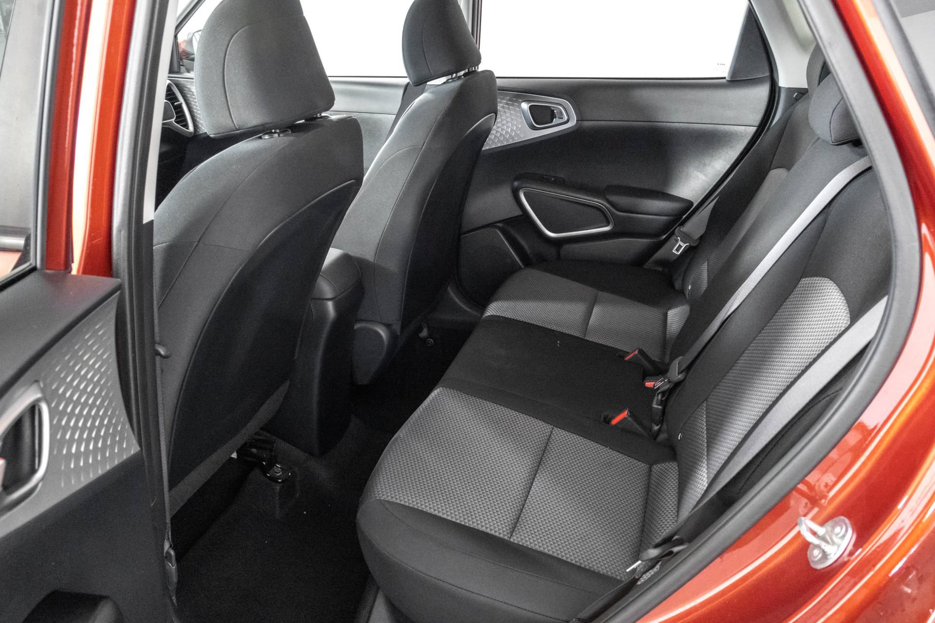 Used 2024 Kia Soul LX FWD image 33