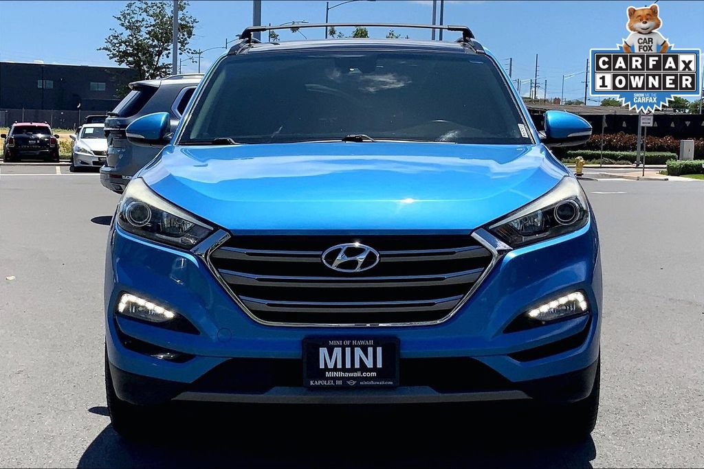 Used 2016 Hyundai Tucson Limited w/ Option Group 03 FWD image 3