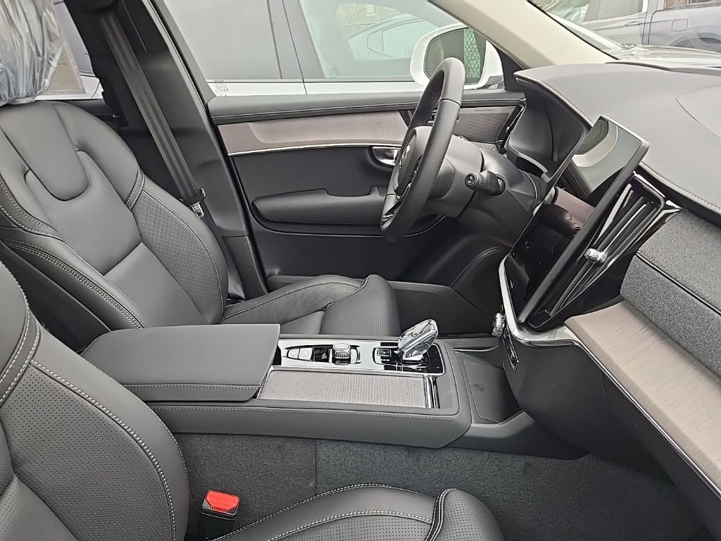 New 2026 Volvo XC90 B6 Ultra w/ Protection Package Premier AWD/4WD image 8