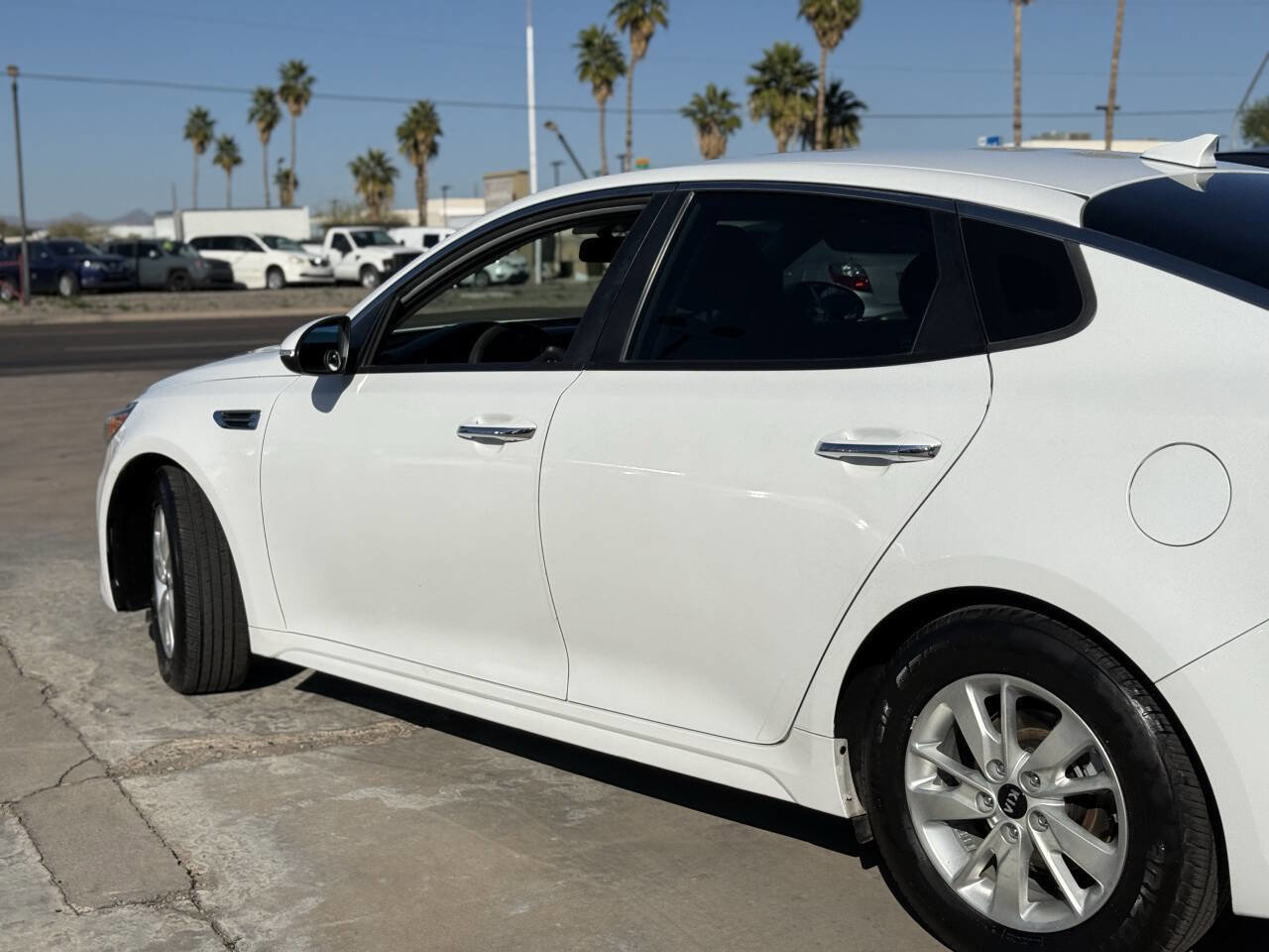 Used 2018 Kia Optima LX image 6