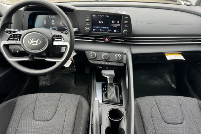New 2026 Hyundai Elantra SE FWD image 12