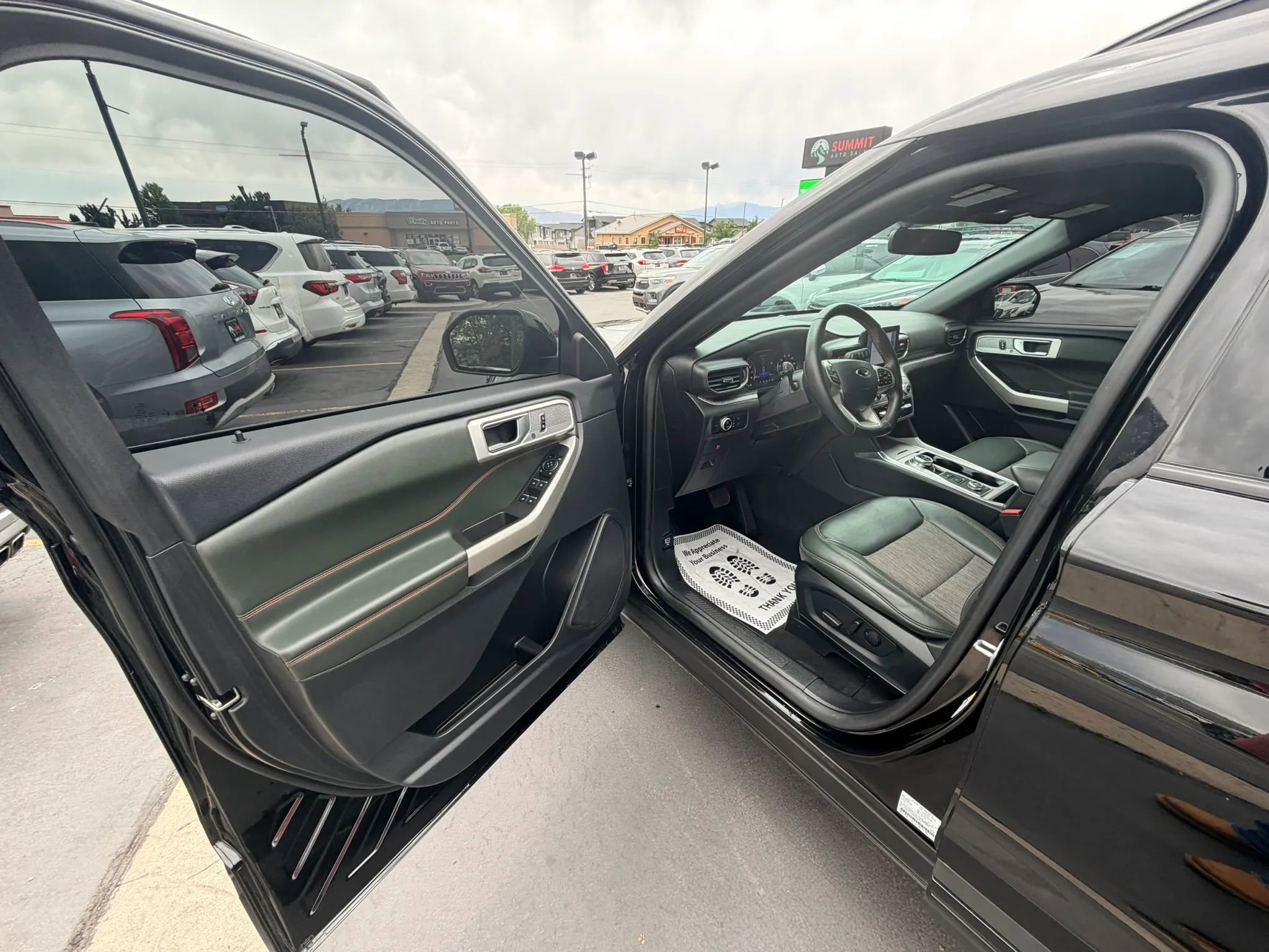 Used 2023 Ford Explorer Timberline w/ Timberline Technology Package AWD/4WD image 9