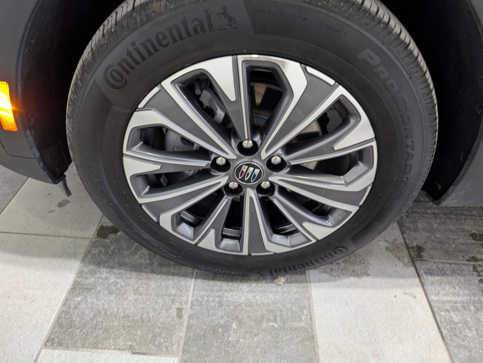 Used 2025 Buick Envision Preferred image 7