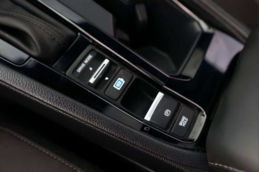 Used 2024 Honda Accord Sport image 24