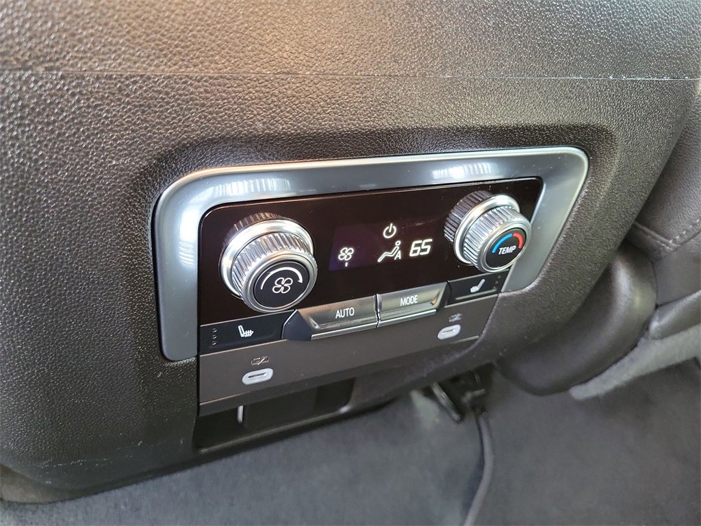 Certified 2022 GMC Yukon SLT w/ SLT Premium Package image 21