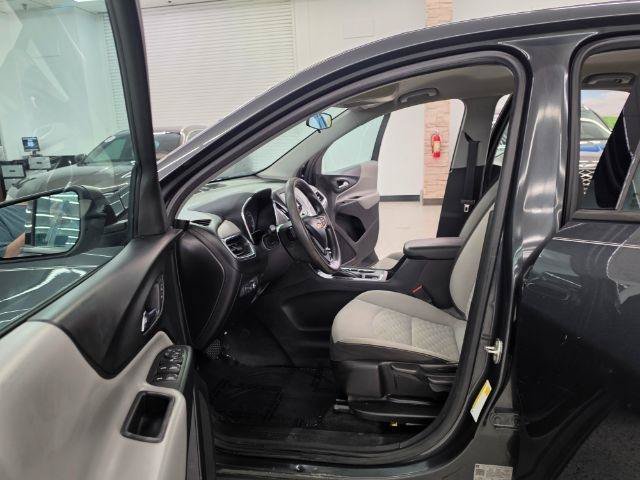 Used 2018 Chevrolet Equinox LS FWD image 8