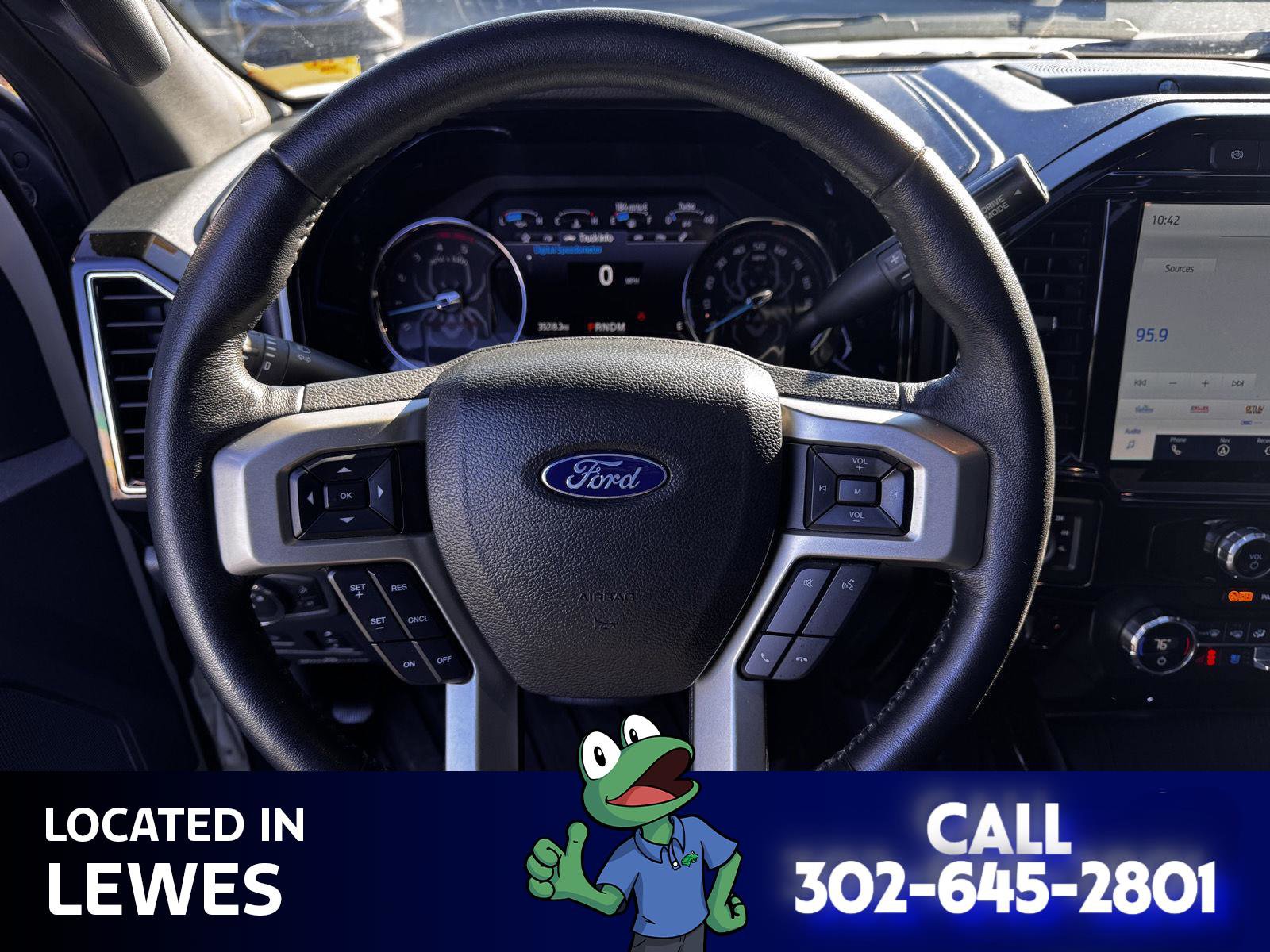 Used 2022 Ford F250 Lariat w/ Black Appearance Package image 10